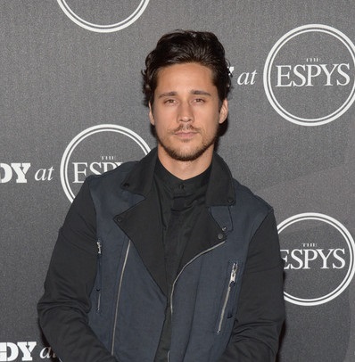 peter-gadiot