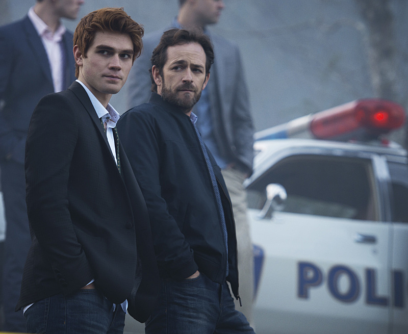 riverdale_1x01-1