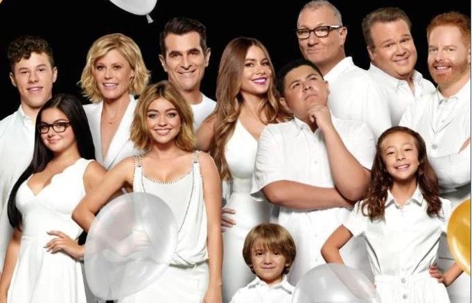Modern Family – Sezonul 9 / Poster