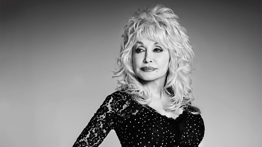 Netflix ne propune un serial cu și despre Dolly Parton